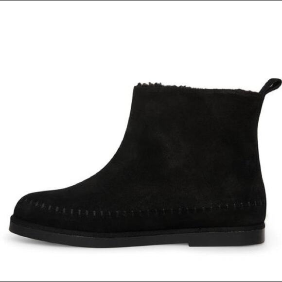 NWOT Steve Madden Tommy Black Suede Ankle Booties - Picture 2 of 9